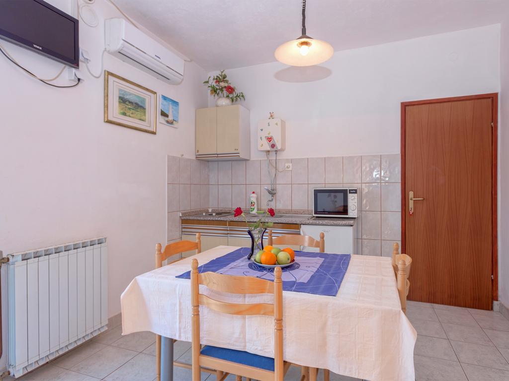Apartments Srhoj Стари Град Экстерьер фото