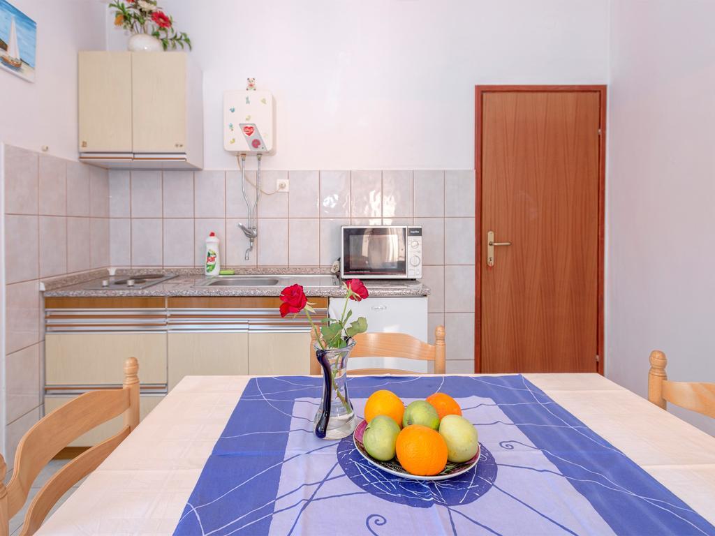 Apartments Srhoj Стари Град Экстерьер фото